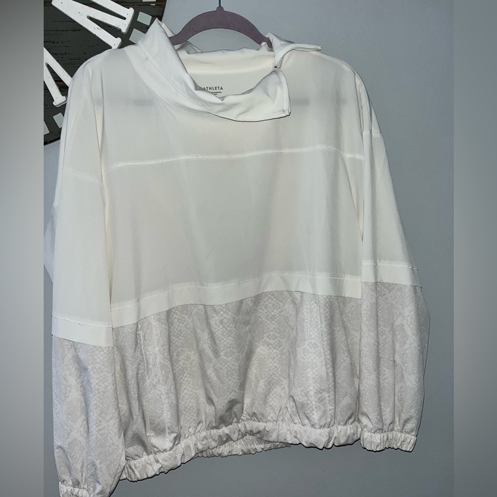 Athleta Pull Over Light Athletic Jacket Size Medi… - image 1